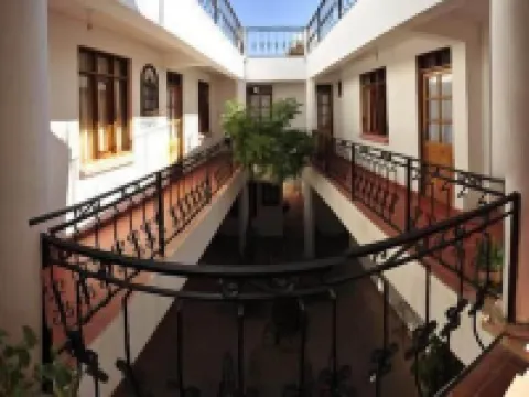 クルズ デ ポパヤン スクレのホテル