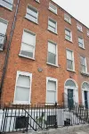 Georgian Square Apartments