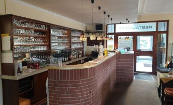 Rasthaus Hotel Schackendorf - Housity