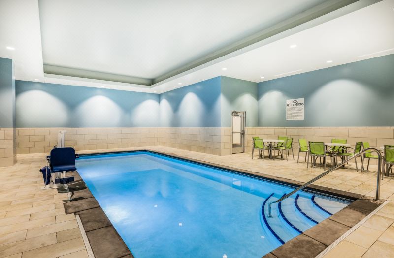 Holiday Inn Express & Suites Lincoln Downtown by IHG photo 2