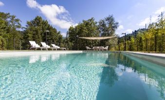 Castello di Pontebosio Luxury Resort - Housity