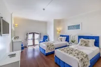 Adalya Port Hotel Hotels near Roman Harbour