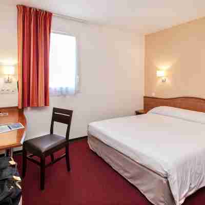 Brit Hotel Villeneuve sur Lot Rooms