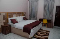 Stunning 3-Bed House in Sapele Hotels in Сапеле