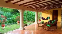Hacienda Chichen Resort and Yaxkin Spa Hotel a Xcalacoop