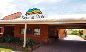 "a brick building with a sign that reads "" keranie motel "" prominently displayed on the front of the building" at Kerang Motel