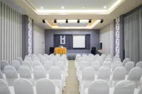 Hansanan Hotel Hotels in Phitsanulok