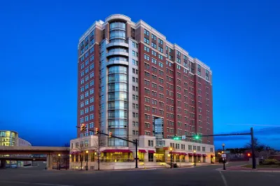 Residence Inn Alexandria Old Town South at Carlyle Hotels in Belle Haven
