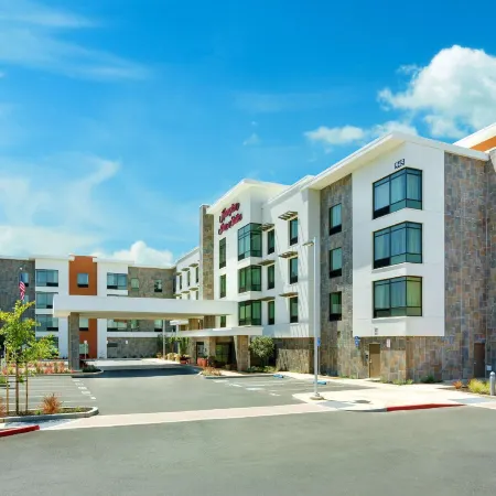 Hampton Inn & Suites Napa