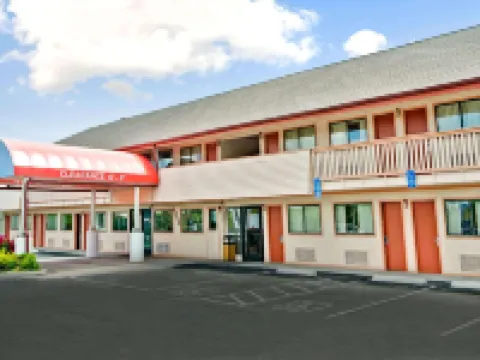 Days Inn by Wyndham Independence Hotels in Independence