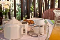 Woodpecker Inn - sarapan