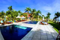 Aman Gati Hotel & Resort Lakey Peak Sumbawa Indonesia - Pemandangan Pantai
