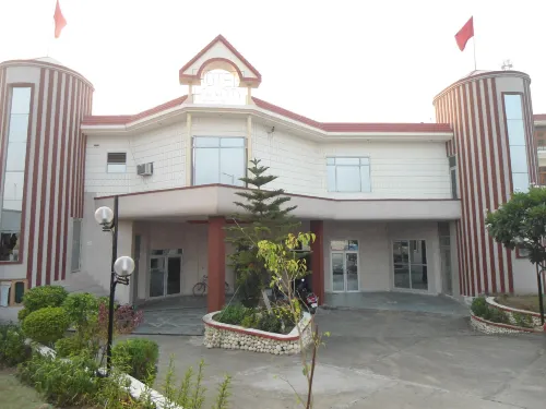 Hotel Holy City Paradise Inn Hotels in Rupnagarin piirikunta