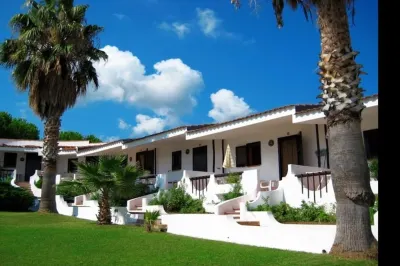 Residence Albatros Hotels near Spiaggia Libera Pizzo Calabro
