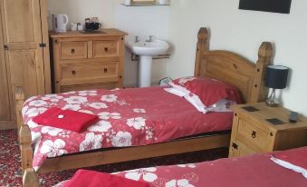 The Vyvyan Arms Hotel