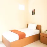 Muzdalifa Syariah Near Alun Alun Gresik Mitra RedDoorz Hotels in Gresik