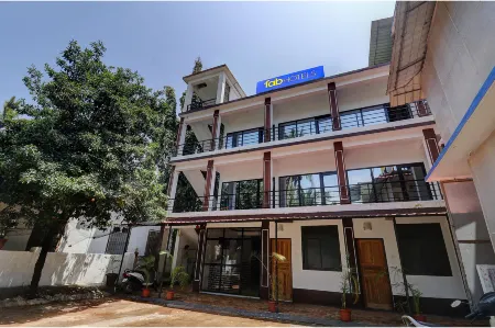 Fabhotel Zelosena Отели рядом с достопримечательностью «नेओमीस सालों & स्पा, ले मरीडियन»