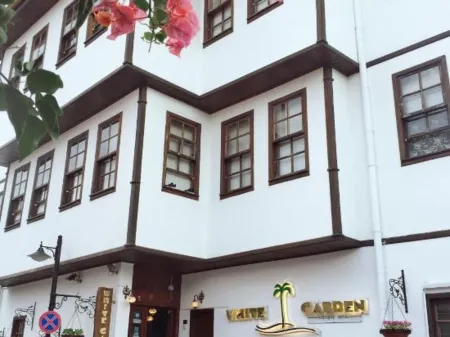 White Garden Hotel-Adult Only