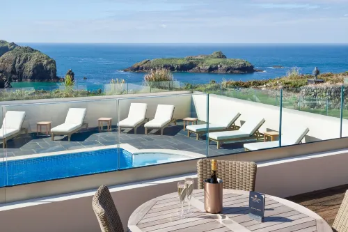 Mullion Cove Hotel & Spa Hotels in Porthleven