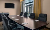 Hampton Inn & Suites Astoria