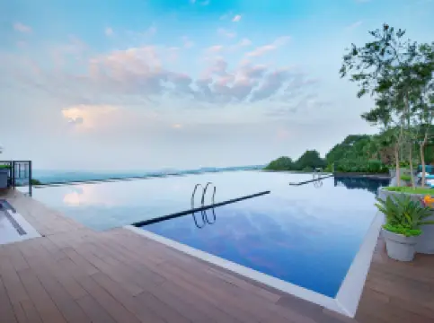 ราดิสสันบลูรีสอร์ทธารามชาลา