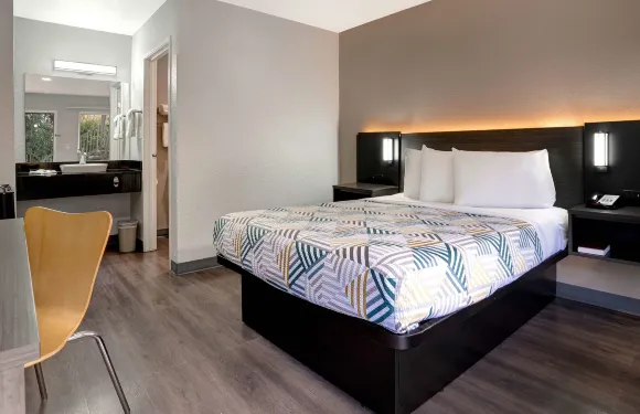 薩克拉門託6號汽車旅館 - 蘭喬科爾多瓦東