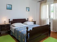 Apartment Lidija Hotels in Podgora