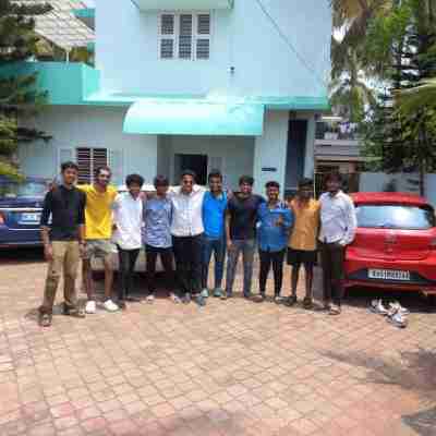 Sun n Tan Beach Home Stay Hotel Exterior