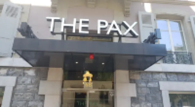 Hôtel Pax エグリーズ・ルス周辺のホテル