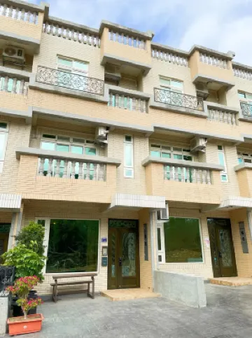 New Time Hostel Отели в г. 