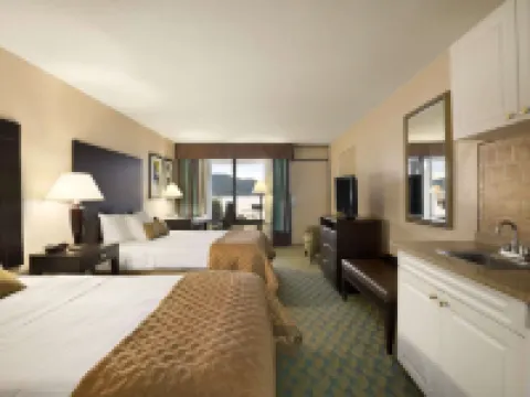 Wyndham Garden Lake Guntersville Hotels in Marshall County