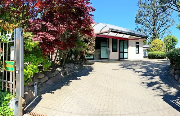 馬爾彭薩機場酒店