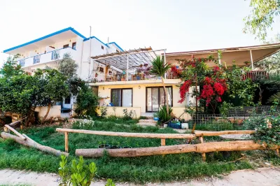 Eucalyptus Pension Hotels in Gelemiş