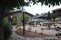 Sunset Bay Resort Hotels in Lake Delton