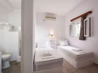 Kanala Studios Hotels in Kythnos