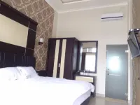 Dio Refael Hotel Hotels in Tigaras