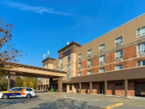 Comfort Inn & Suites Hotels in Guildford