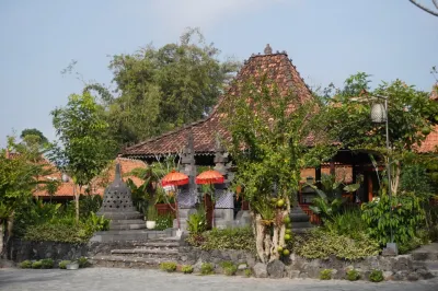 Ndalem Hapsari Resort Hotel dekat Toserba WS Pakem