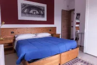 Residence Les Fleurs Hotels near Castello Reale di Sarre