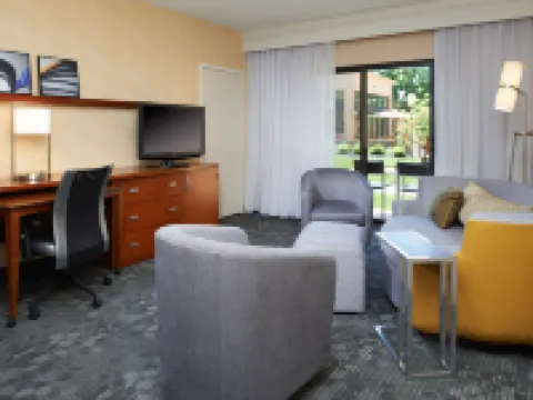 コートヤード バイ マリオット コロンバス ダブリン ダブリンのホテル