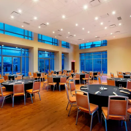 Courtyard by Marriott Montreal Downtown