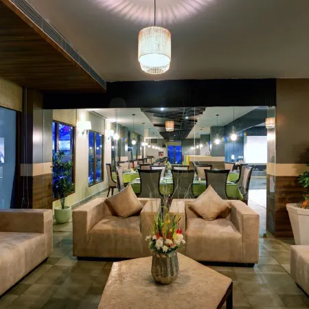 Udaan Clover Hotel & Banquet, Siliguri