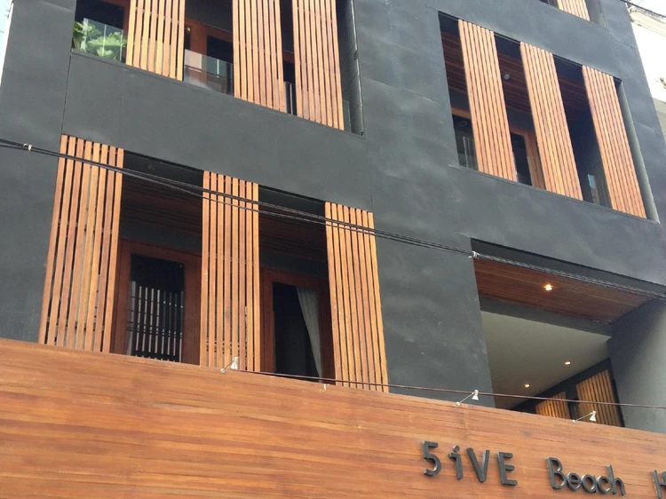 รูปภาพของโรงแรมไฟว์ บีช เฮาส์