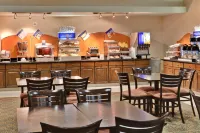 Holiday Inn Express & Suites Beaumont - Oak Valley