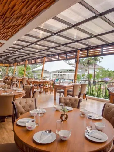 รูปภาพของโรงแรมเซนต์โทรเปซ บีช รีสอร์ท