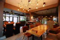 Canvas Family Home