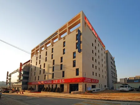 Benikea The H Hotel Отели в г. Хвасон