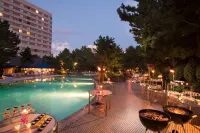 Hilton Tokyo Bay Hotels near Tokyo DisneySea