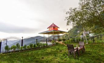 Chail Cabana by Dumnu Homes