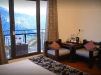 Tethys Ski Resort Отели рядом с достопримечательностью «Хату Мата Темпл, Нарканда»